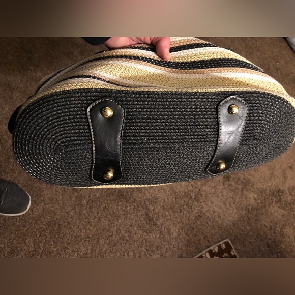 NWOT- Black Gold and White striped Handbag - Picture 5 of 8